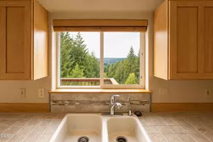 93764 Coho Ln, Coos Bay, OR 97420 - Photo 25