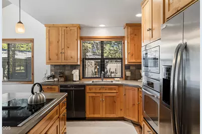 57545 Lark Lane #11, Sunriver, OR 97707 - Photo 13