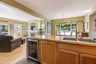 2258 SW 36th St, Redmond, OR 97756 - Photo 15