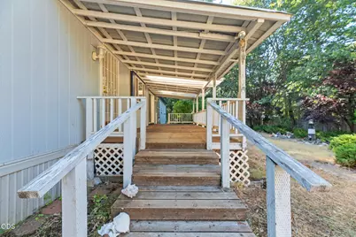 728 N Old Stage Road, Cave Junction, OR 97523 - Photo 21