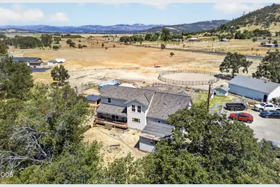 1350 Dry Creek Road, Eagle Point, OR 97524 - Photo 49