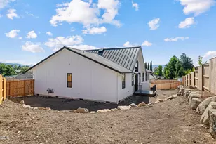 3371 Bryson Way, Medford, OR 97504 - Photo 31