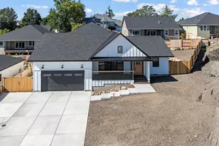3371 Bryson Way, Medford, OR 97504 - Photo 3