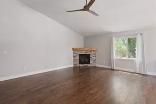 1950 NW Nickernut Ct, Redmond, OR 97756 - Photo 7