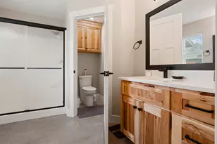 1950 NW Nickernut Ct, Redmond, OR 97756 - Photo 15