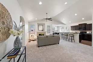 3301 NW Cedar Ave, Redmond, OR 97756 - Photo 5