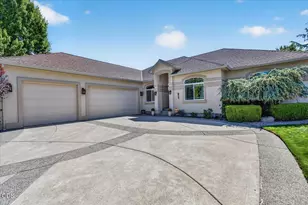 9 Aspen Ct, Eagle Point, OR 97524 - Photo 5