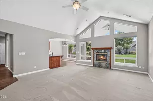 9 Aspen Ct, Eagle Point, OR 97524 - Photo 9
