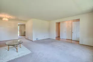 17284 Kingfisher Dr, Bend, OR 97707 - Photo 11