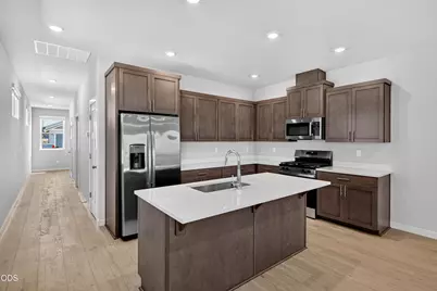 2717 NW 26th Loop North, Redmond, OR 97756 - Photo 3