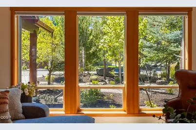 61375 Brianne Place, Bend, OR 97702 - Photo 7