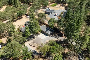 225 Andesite Dr, Jacksonville, OR 97530 - Photo 53