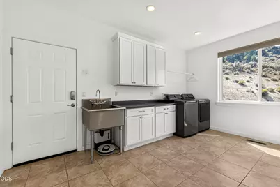 9582 Hill Road, Klamath Falls, OR 97603 - Photo 29