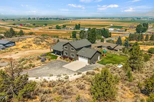 9582 Hill Rd, Klamath Falls, OR 97603 - Photo 75