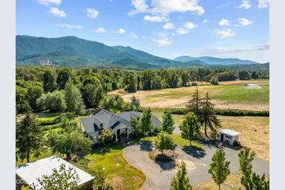 10999 N Applegate Road, Grants Pass, OR 97527 - Photo 7