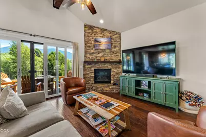 10999 N Applegate Road, Grants Pass, OR 97527 - Photo 13