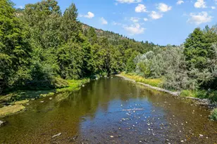 10999 N Applegate Rd, Grants Pass, OR 97527 - Photo 3