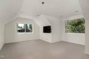 2425 NW Lemhi Pass Dr, Bend, OR 97703 - Photo 29