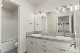 2425 NW Lemhi Pass Dr, Bend, OR 97703 - Photo 17