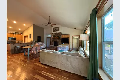 749 NW 8th Street, Redmond, OR 97756 - Photo 17
