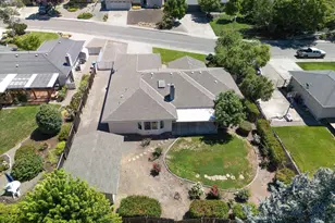 570 Maaike Dr, Medford, OR 97504 - Photo 27