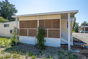327 Sandlewood Dr, Grants Pass, OR 97526 - Photo 5