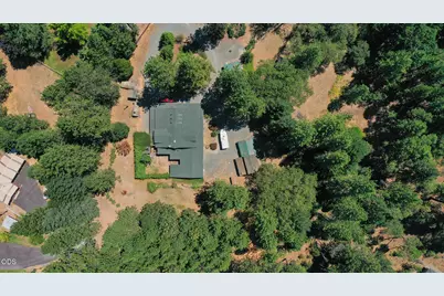 1160 Crow Road, Merlin, OR 97532 - Photo 43