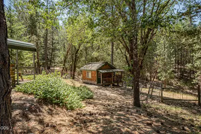 1160 Crow Road, Merlin, OR 97532 - Photo 5