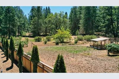 1160 Crow Road, Merlin, OR 97532 - Photo 35