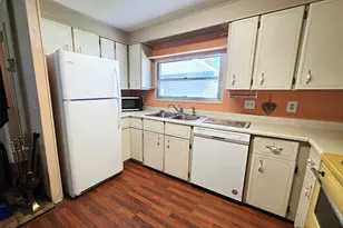 2200 NE Hwy 20, Bend, OR 97701 - Photo 15
