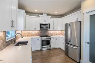 2755 SW Greens Blvd, Redmond, OR 97756 - Photo 17