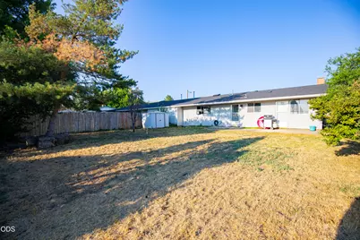 10336 Wright Avenue, Klamath Falls, OR 97603 - Photo 17