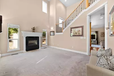 1073 Cathedral Way, Central Point, OR 97502 - Photo 5