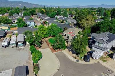 1073 Cathedral Way, Central Point, OR 97502 - Photo 45