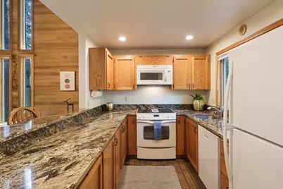 57369 Lake Aspen Court, Sunriver, OR 97707 - Photo 5