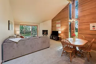 57369 Lake Aspen Ct, Sunriver, OR 97707 - Photo 13