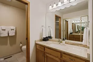 57369 Lake Aspen Ct, Sunriver, OR 97707 - Photo 21