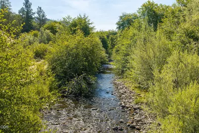 4001 S Fork Little Butte Creek Road, Eagle Point, OR 97524 - Photo 9