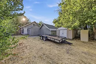 315 King St, Medford, OR 97501 - Photo 31