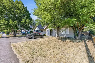 315 King Street, Medford, OR 97501 - Photo 37