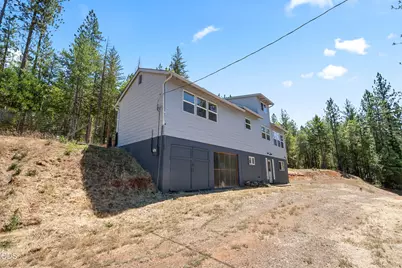 2016 Sykes Creek Road, Rogue River, OR 97537 - Photo 23
