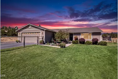 1940 SE Sagebrush Drive, Madras, OR 97741 - Photo 1