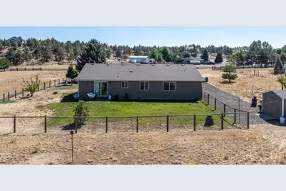 1940 SE Sagebrush Drive, Madras, OR 97741 - Photo 55