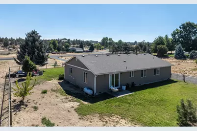 1940 SE Sagebrush Drive, Madras, OR 97741 - Photo 49