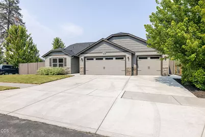 20380 SE Lois Way, Bend, OR 97702 - Photo 3