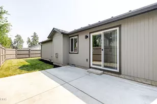 20380 SE Lois Way, Bend, OR 97702 - Photo 39