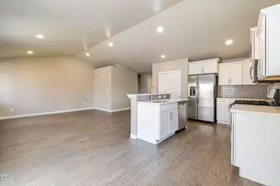 20380 SE Lois Way, Bend, OR 97702 - Photo 11