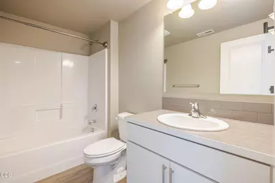20380 SE Lois Way, Bend, OR 97702 - Photo 31
