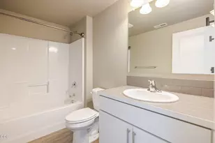20380 SE Lois Way, Bend, OR 97702 - Photo 31