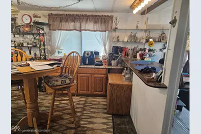 380 W Gregory Road #UNIT 21, Central Point, OR 97502 - Photo 3